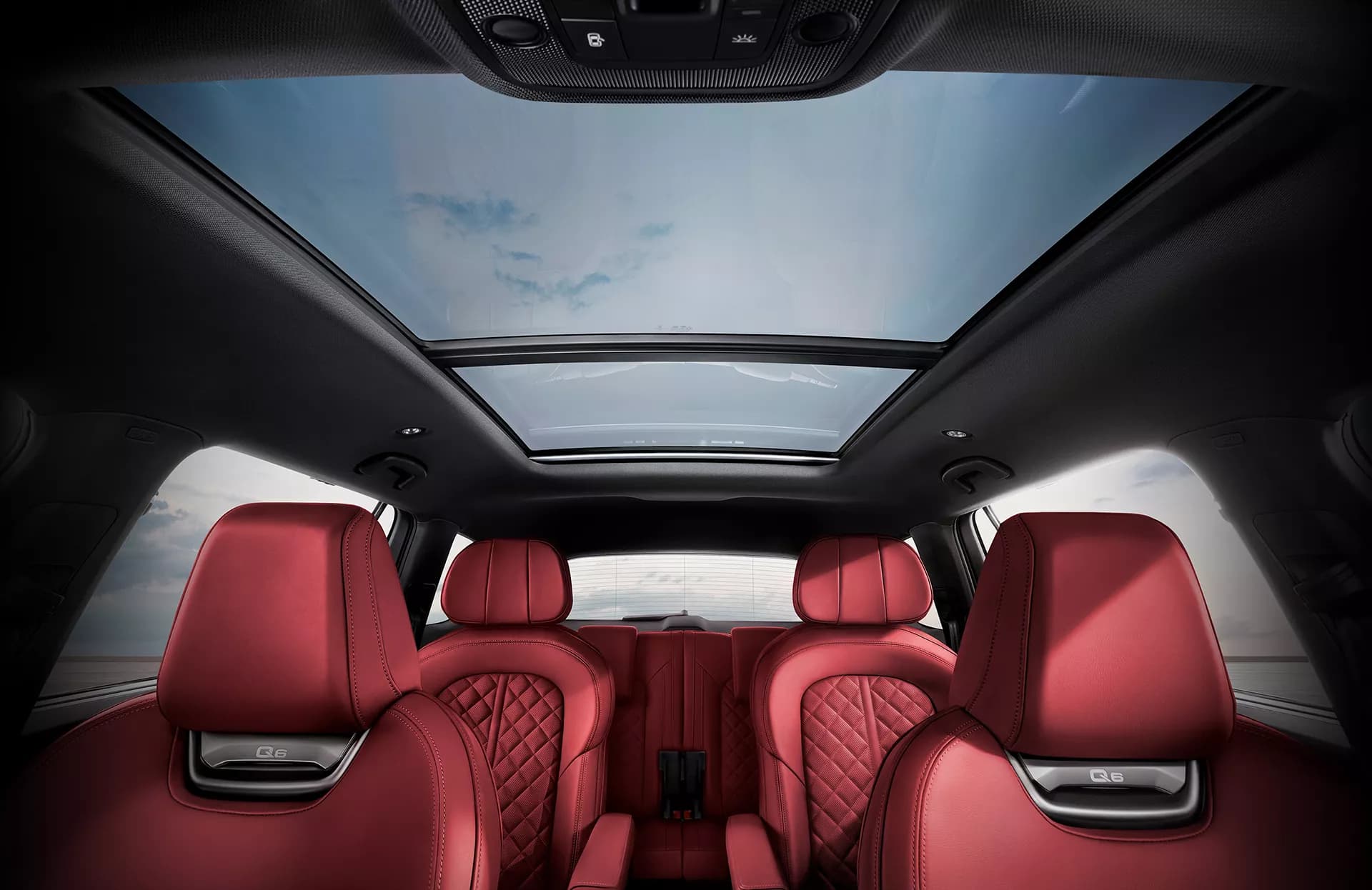 Панорамная крыша Audi Q6